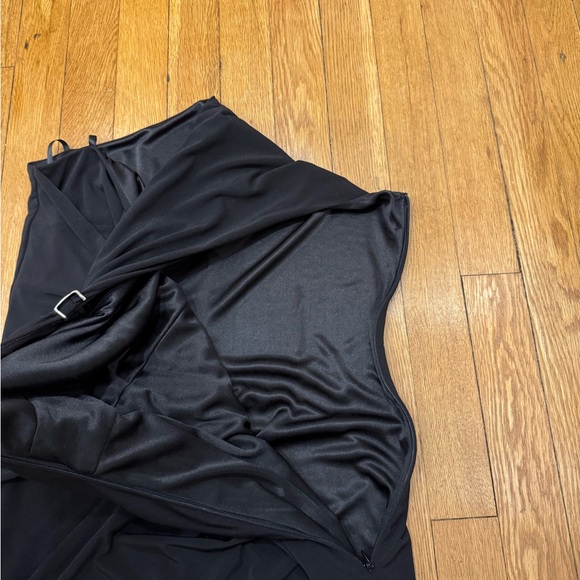 Laundry By Shelli Segal - Black One-Shoulder Dress - Picture 4 of 5